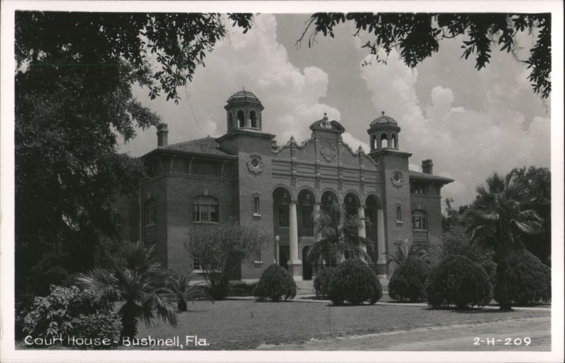 Bushnell, FL Courthouse - Brick Facade, Arched Entryway Florida