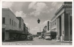 Downtown Plant City, Florida Street Scene Postcard