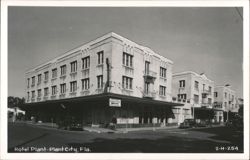 Hotel Plant, Plant City FL - Dining Room and Brick Street Postcard