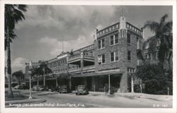 King's Jacaranda Hotel in Avon Park, Florida Postcard