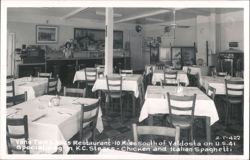 Van's Twin Lakes Restaurant - Interior View Postcard