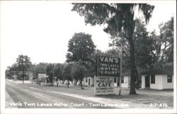 Van's Twin Lakes Motor Court, Cafe, Reasonable Rates Postcard