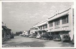 Street Scene, Moore Haven, Florida Postcard