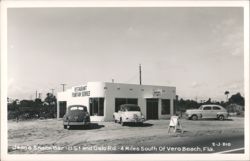 Jean's Snack Bar, Restaurant and Fountain Service Postcard