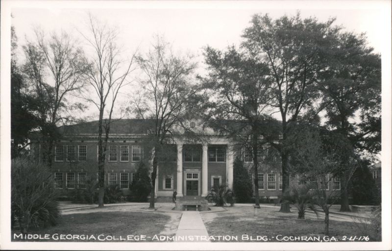 Middle Georgia College, Administration Building Cochran