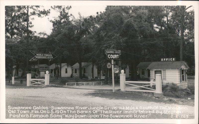 Suwannee Gables Court, Old Town, FL - Stephen Foster's Suwannee River Florida