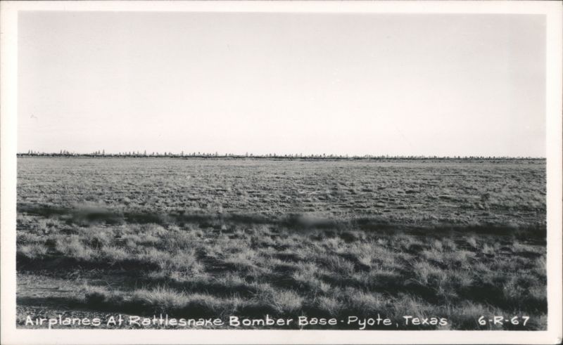 Airplanes at Rattlesnake Bomber Base, Pyote, Texas