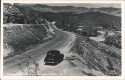 Wallen's Ridge Winding Road with Car, Natural Tunnel Area Postcard