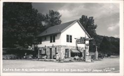 Kate's Bar-B-Q & Cabins, Intersection U.S. 41 & U.S. 72 Postcard