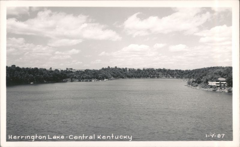 Herrington Lake, Central Kentucky - Scenic Lake View with Forested Shores Lancaster