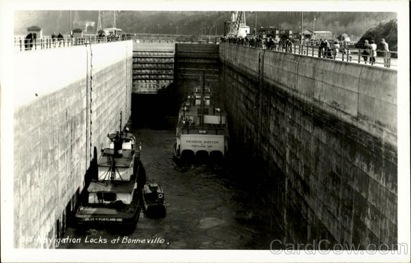 Navigation Locks At Bonneville Oregon
