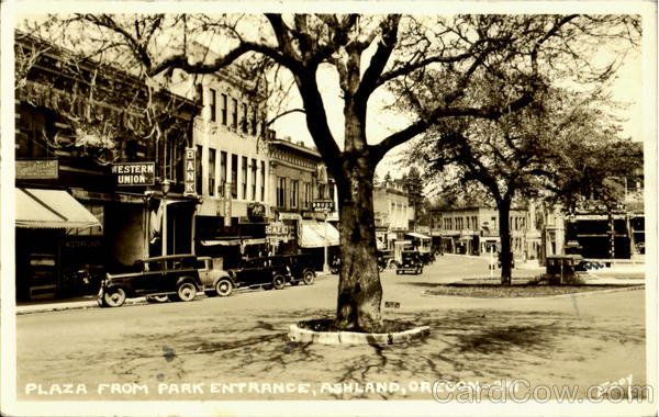 Plaza From Park Entrance Ashland Oregon