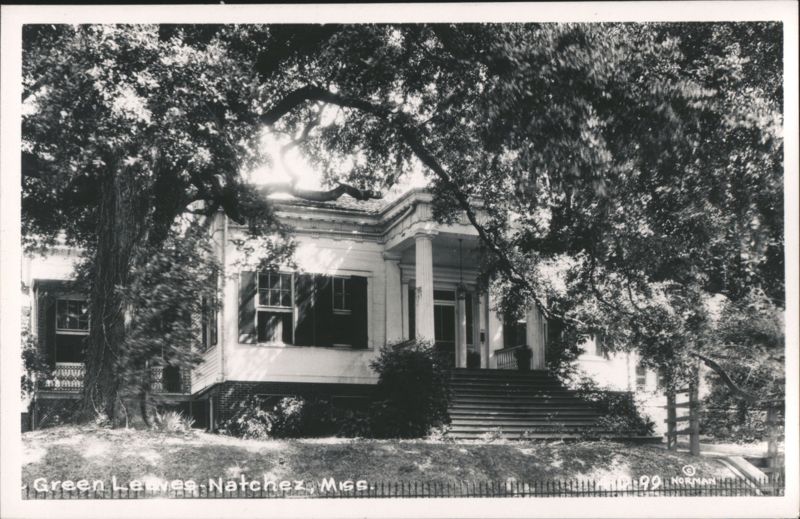 Green Leaves, Natchez, Mississippi - Historic House with Live Oaks