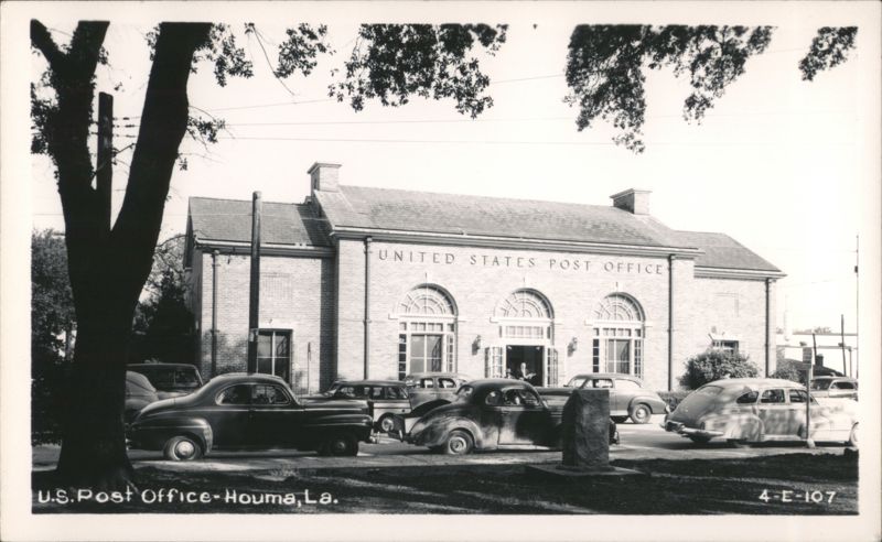 U.S. Post Office, Houma with Vintage Cars Louisiana