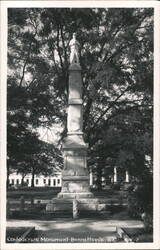 Confederate Monument, Bennettsville Postcard