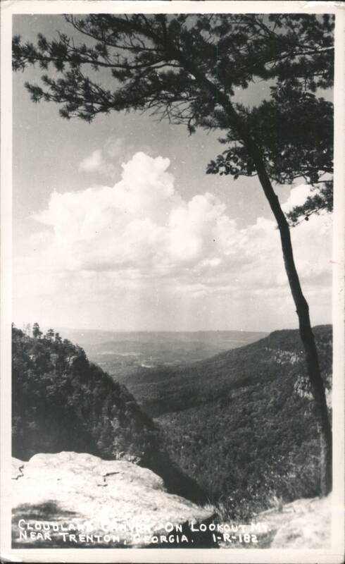 Cloudland Canyon on Lookout Mountain, near Trenton Georgia