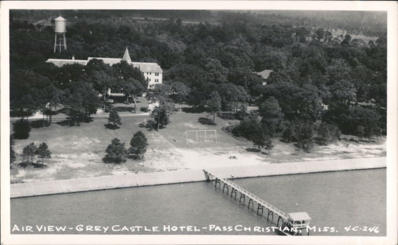 Air View - Grey Castle Hotel Pass Christian Mississippi