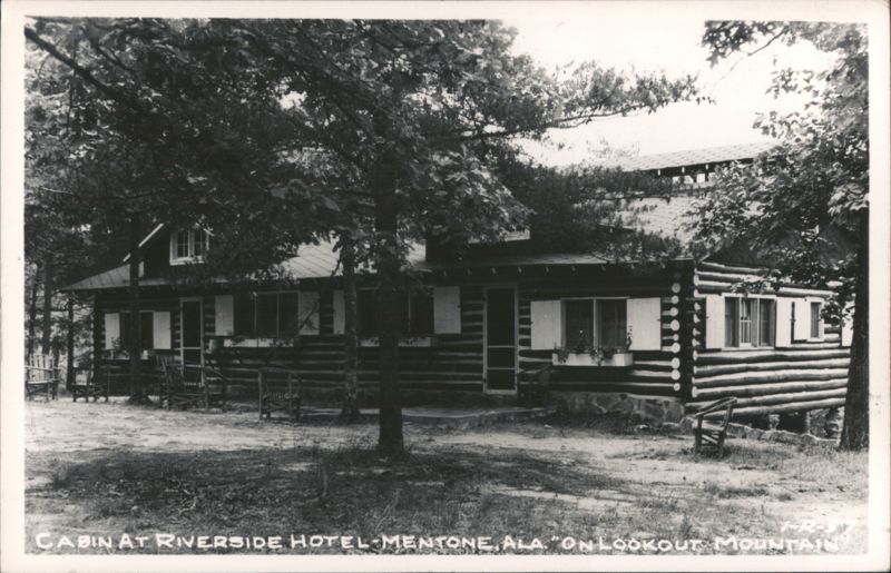 Cabin at Riverside Hotel, Mentone, AL on Lookout Mountain Alabama