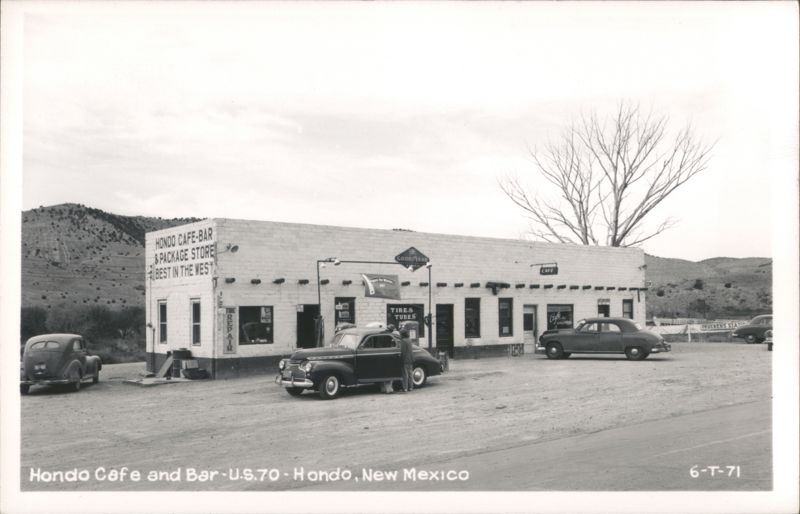 Hondo Cafe and Bar, U.S. 70, with vintage cars New Mexico