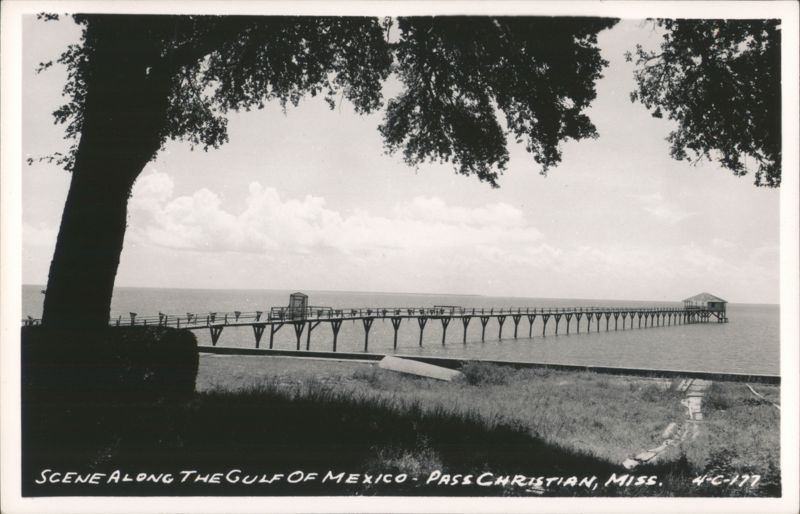Scene Along The Gulf of Mexico - Pass Christian Mississippi