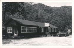 Valhalla Hand Weavers Shop, Tryon, NC Postcard