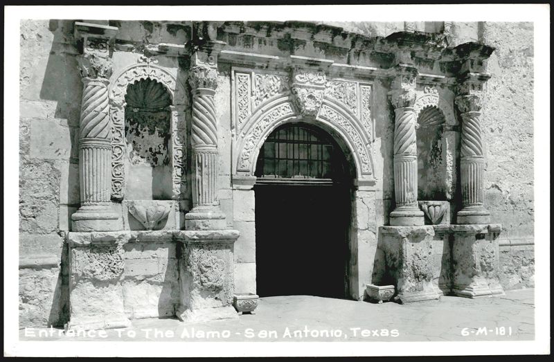 Entrance to The Alamo, San Antonio Texas
