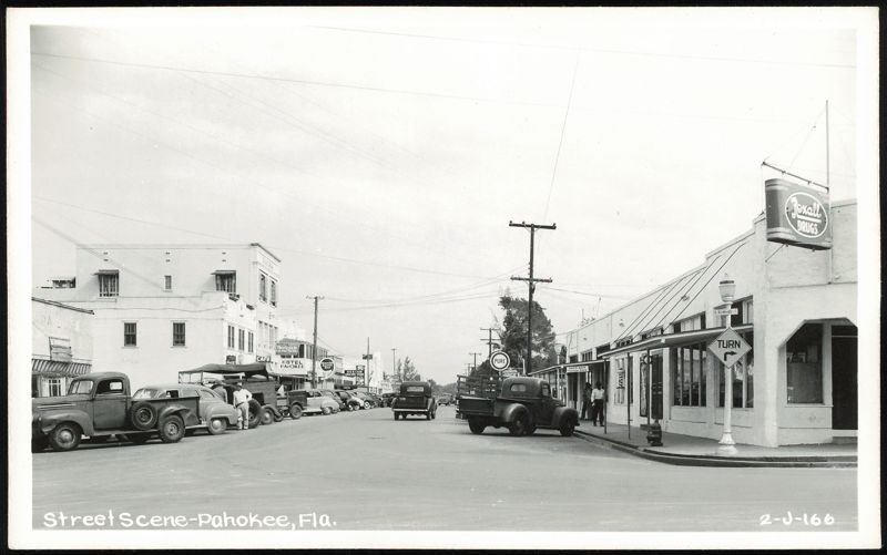Street Scene in Pahokee, Florida