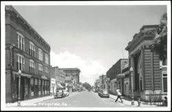 Street Scene in Downtown Fitzgerald, Georgia Postcard