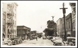 Street Scene with Cars and Peoples Drugs in Abingdon, VA Postcard