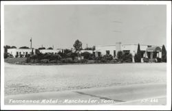 Tennessee Motel Exterior and Grounds Postcard