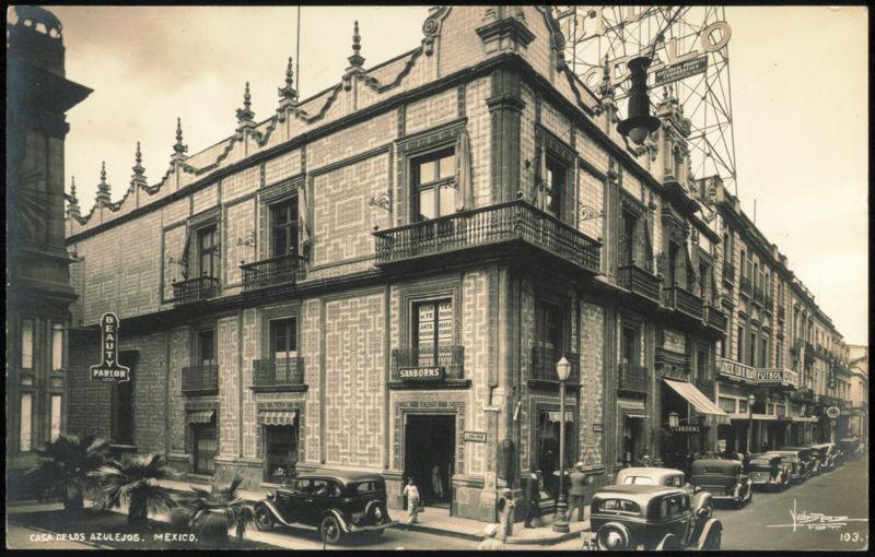 Casa de los Azulejos, Sanborns, Mexico City Yañez