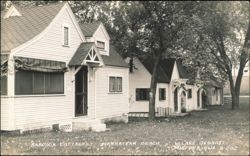 Babcock Cottages, Manhattan Beach, West Lake Okoboji Postcard