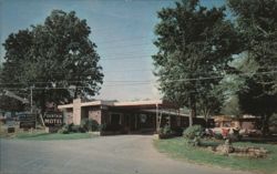 Fountain Motel, Fayetteville, AR Postcard