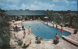 Bellemont Motor Hotel Swimming Pool & Patio, Baton Rouge, LA Postcard