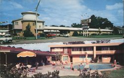 Castle Motel, Swimming Pool, Beaumont, TX Postcard