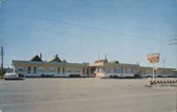 Maynard's Motel The West's Best, Moose Jaw, SK Postcard