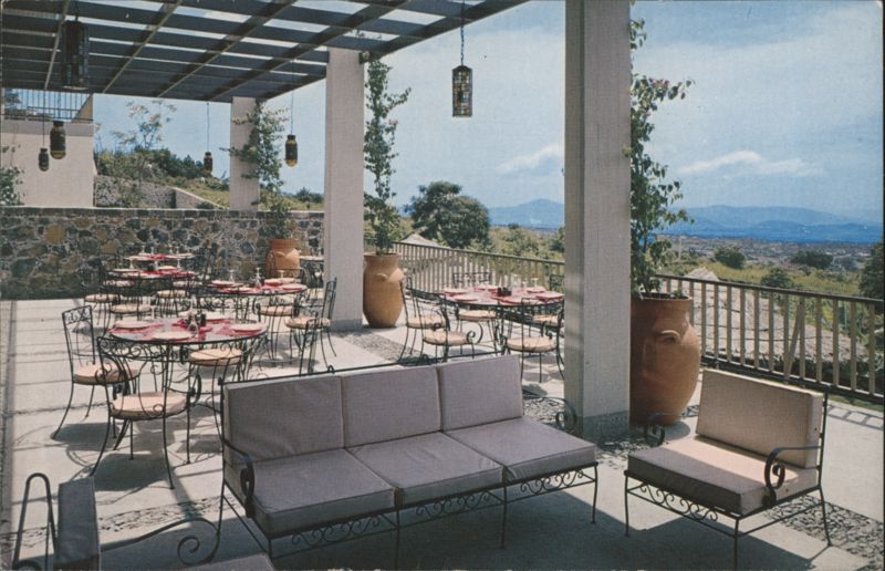 Arocena Holiday Hotel Patio with Mountain View Cuernavaca Mexico