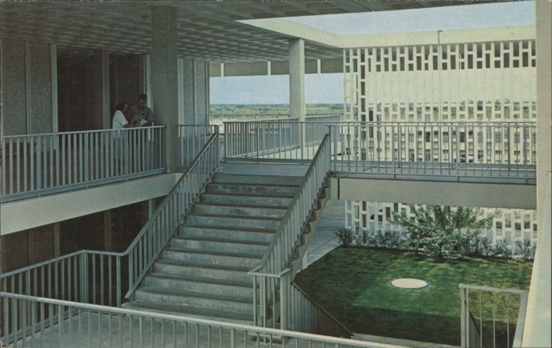 Florida Atlantic University Science Building Inner Court Boca Raton
