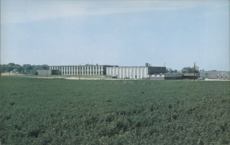 Pella Community High School, completed 1962 Iowa