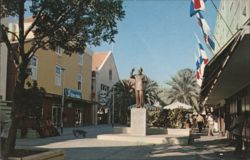 Gomez Plein, Statue of Dr. Moises F. Da Costa Gomez Postcard