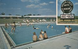 Green Crest Motel Modern Court, Large Swimming Pool Postcard