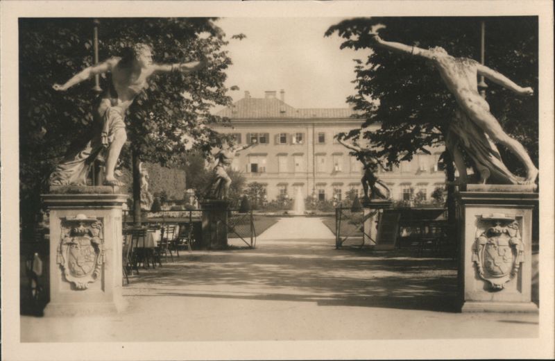 Salzburg Mirabellgarten Entrance Statues Palace Austria