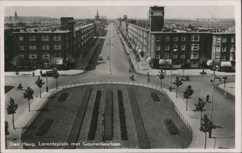 Den Haag, Lorentzplein met Gouverneurlaan Netherlands