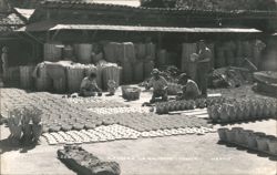 Alfareria La Malinche Pottery Workshop, Oaxaca Postcard