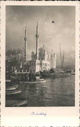 Ortaköy Mosque, Bosphorus, Istanbul Postcard
