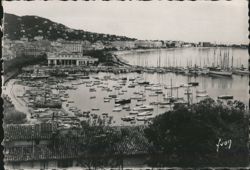 Cannes, Vue générale, prise du Suquet, sur le port Postcard