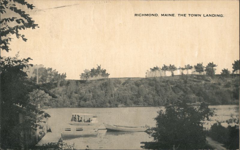 Richmond ME The Town Landing, Boats on Water Maine