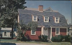 Old Peck House, Daughters American Revolution, Attleboro MA Postcard