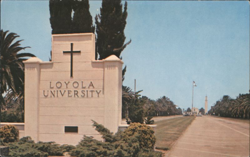 Loyola University Entrance & Mall, Los Angeles California