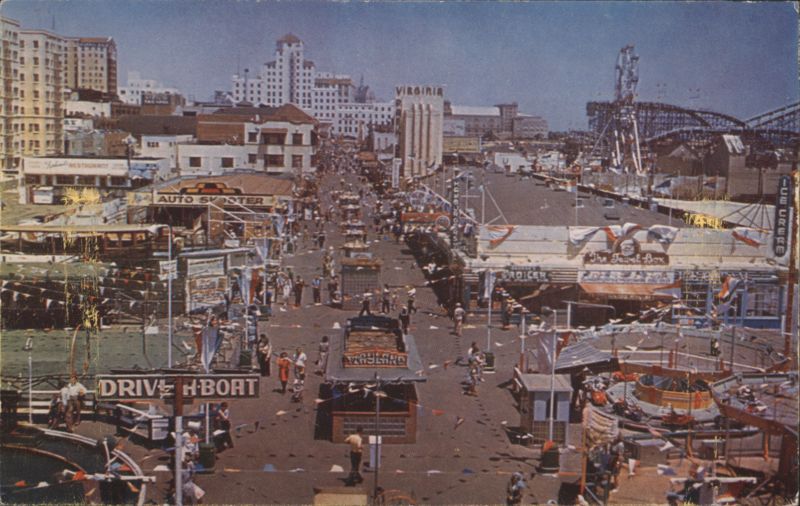 Long Beach PIKE and Fun Area, Looking East California